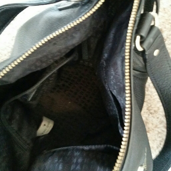 Kate Spade crossbody- Great Condition! - Picture 3 of 3